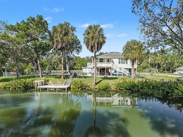 6101 AVENUE OF THE PALMS , WEEKI WACHEE, FL 34607