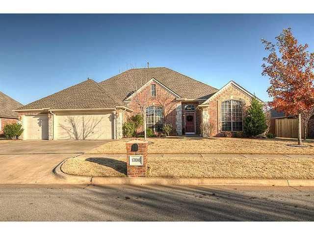 17016 Prestwick Circle, Edmond, OK 73012 Main Photo