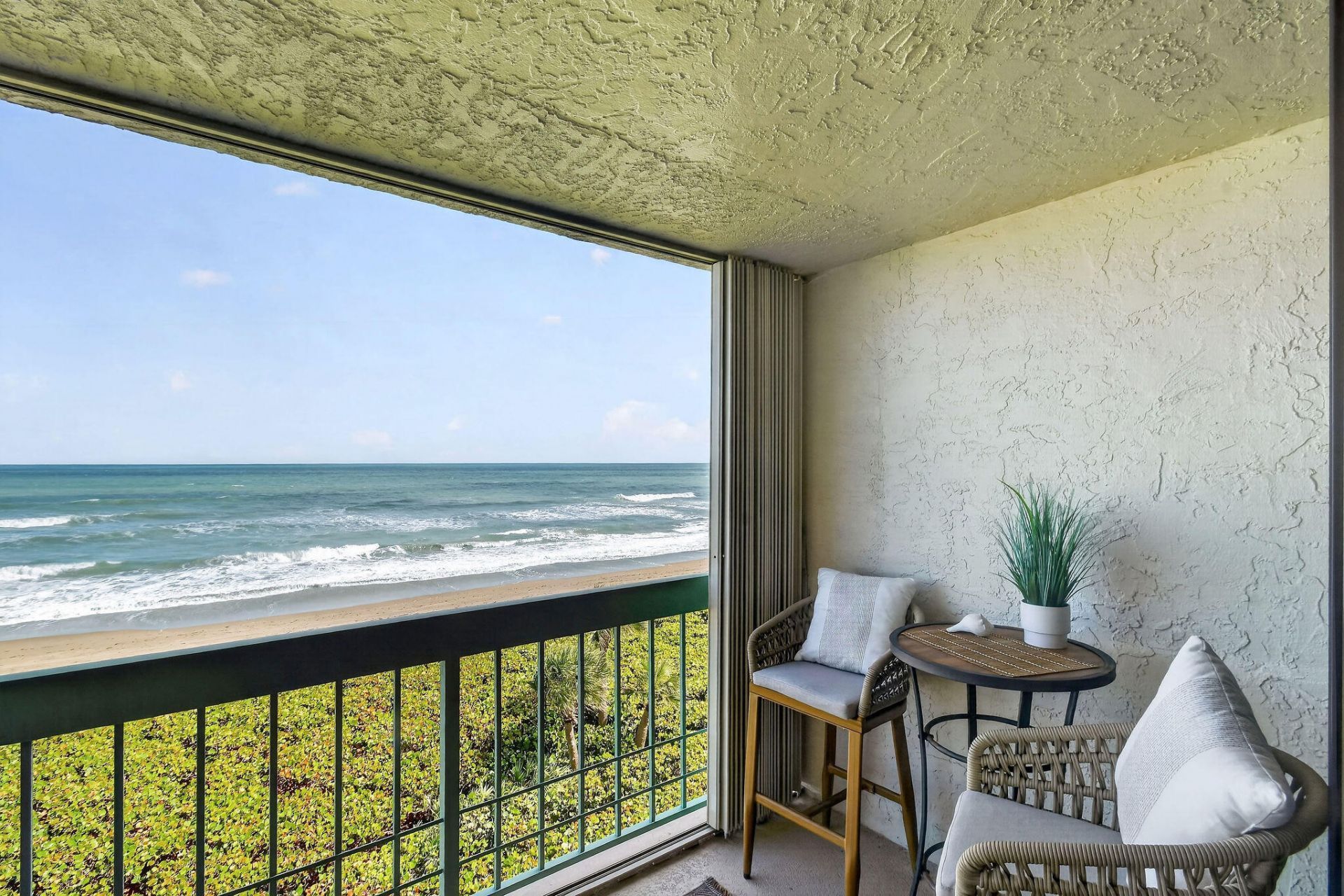 9940 S Ocean Drive, Unit 408, Jensen Beach, FL 34957 Photo