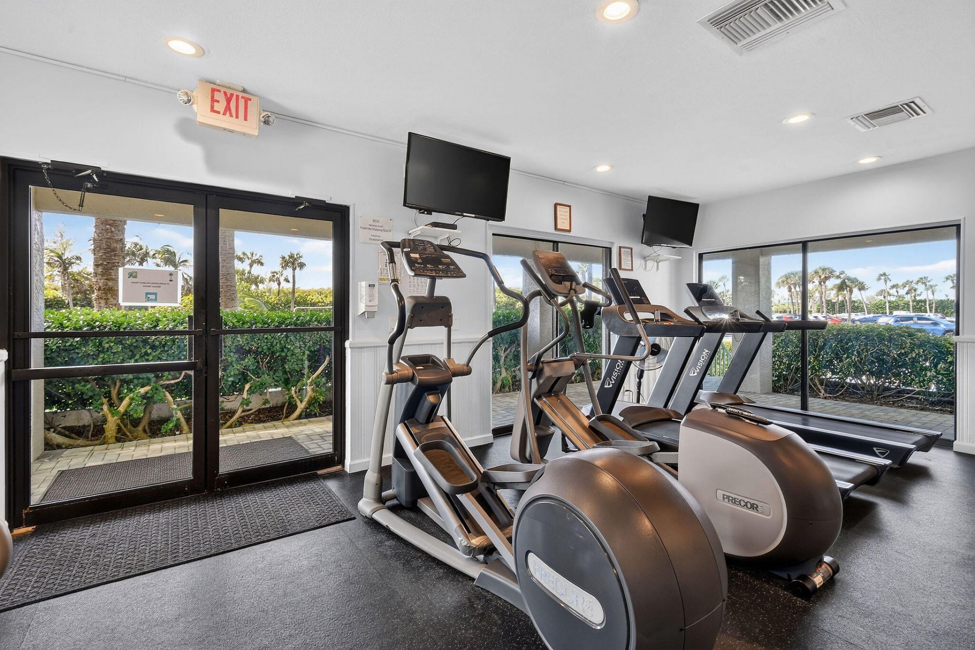 9940 S Ocean Drive, Unit 408, Jensen Beach, FL 34957 Photo