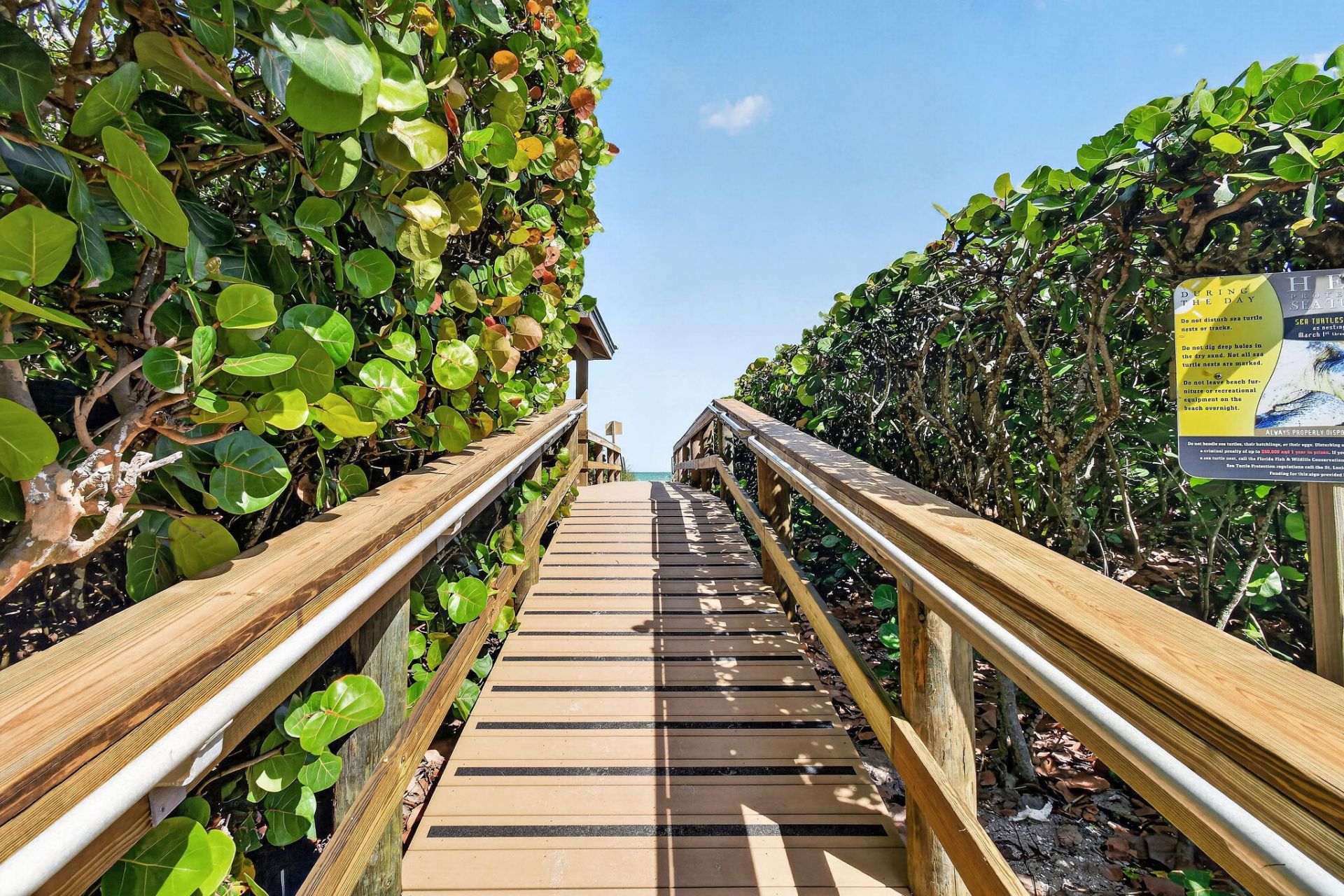 9940 S Ocean Drive, Unit 408, Jensen Beach, FL 34957 Photo