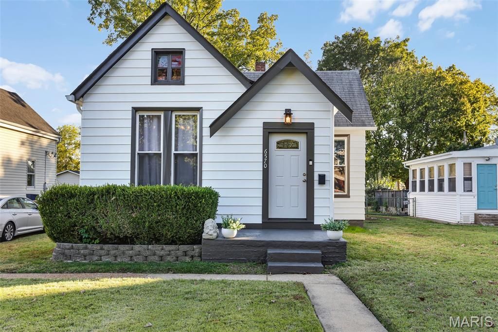 6570 Bradley Avenue , Saint Louis, MO 63139 Main Photo