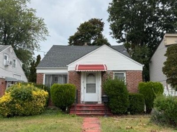 163 Alabama Avenue , Hempstead, NY 11550