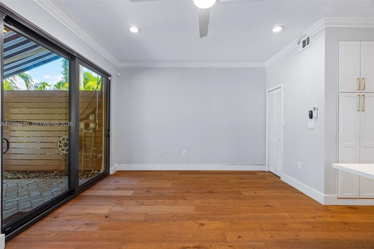 3129 Jackson Ave , Unit 3129, Miami, FL 33133 Photo