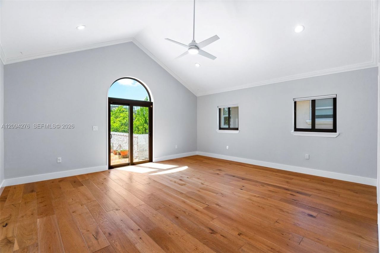 3129 Jackson Ave , Unit 3129, Miami, FL 33133 Photo