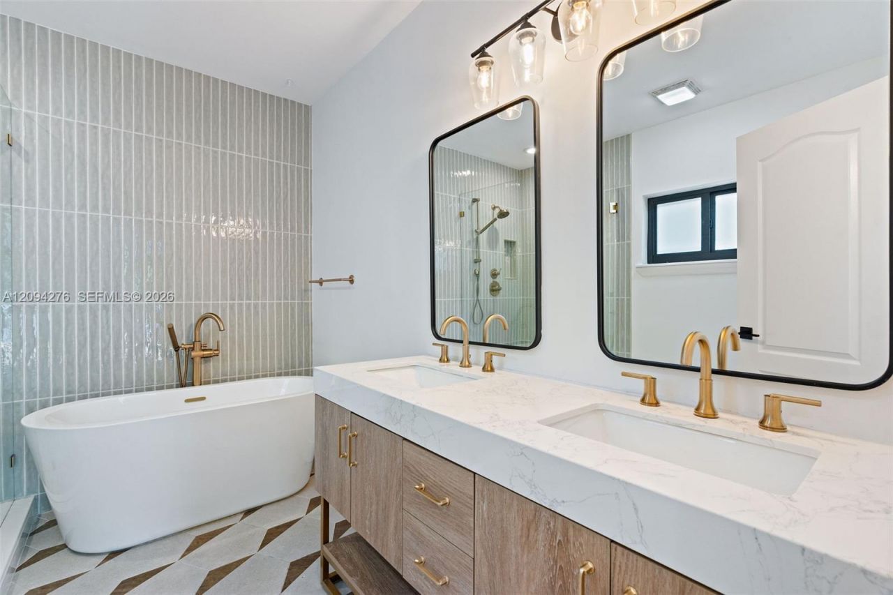 3129 Jackson Ave , Unit 3129, Miami, FL 33133 Photo