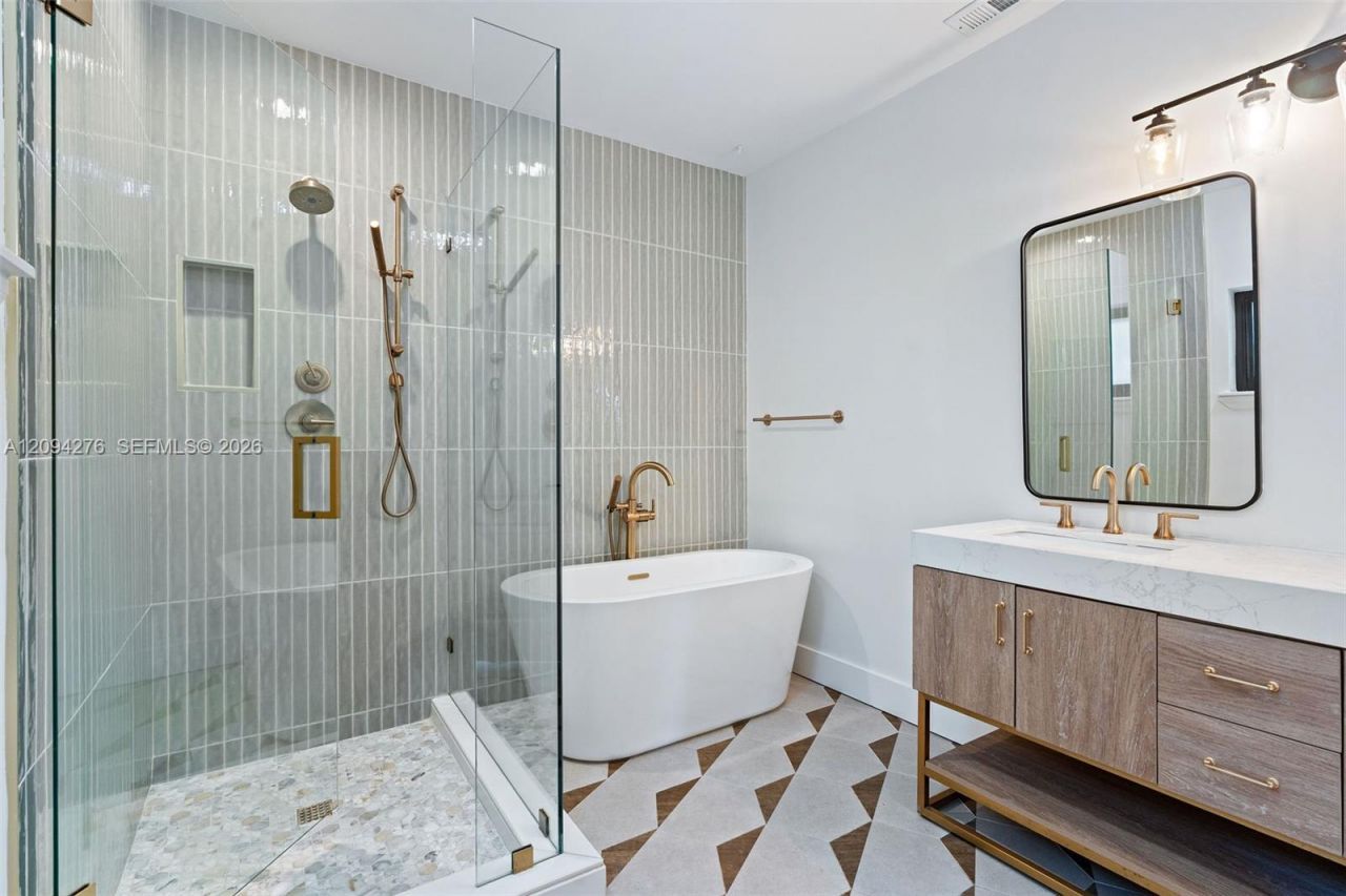 3129 Jackson Ave , Unit 3129, Miami, FL 33133 Photo