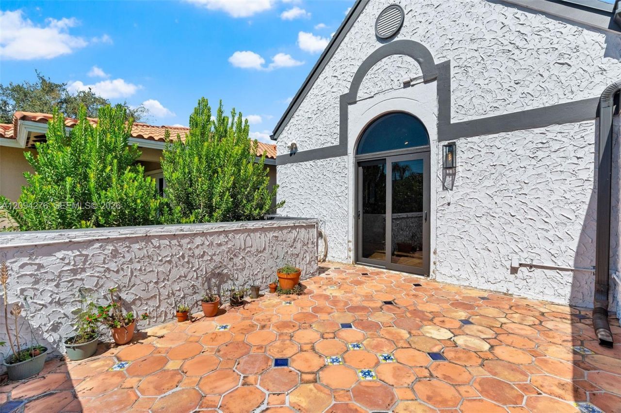 3129 Jackson Ave , Unit 3129, Miami, FL 33133 Photo
