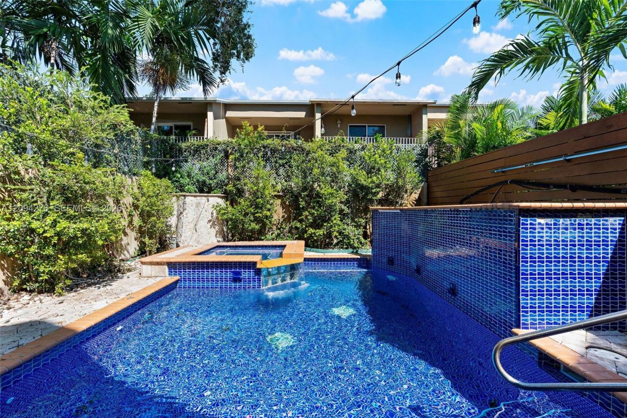 3129 Jackson Ave , Unit 3129, Miami, FL 33133 Photo