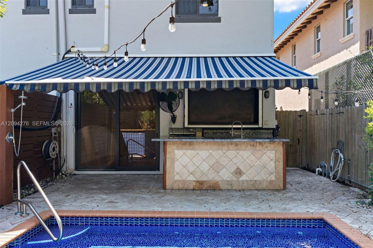 3129 Jackson Ave , Unit 3129, Miami, FL 33133 Photo