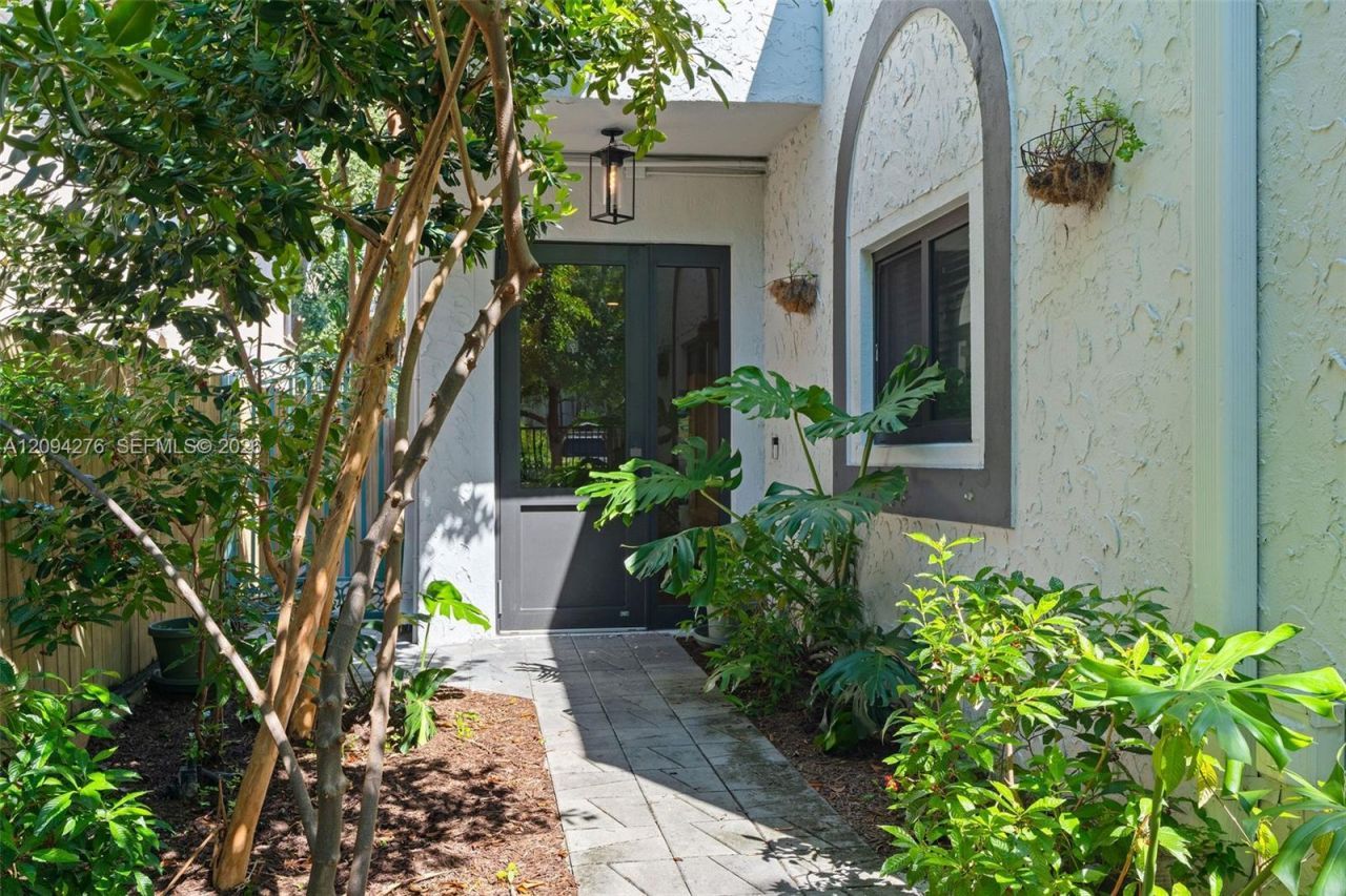 3129 Jackson Ave , Unit 3129, Miami, FL 33133 Photo