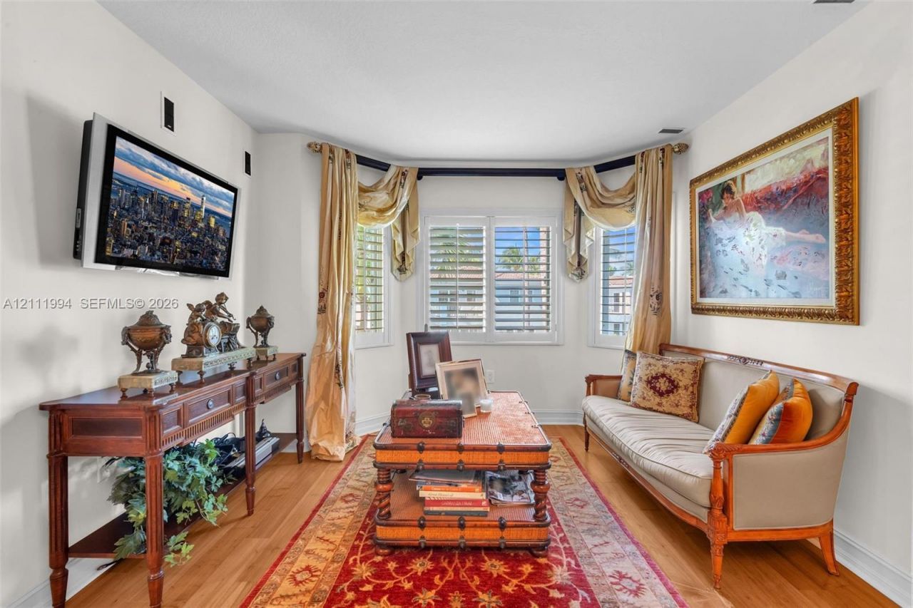 3065 NE 208th Ter, Aventura, FL 33180 Photo