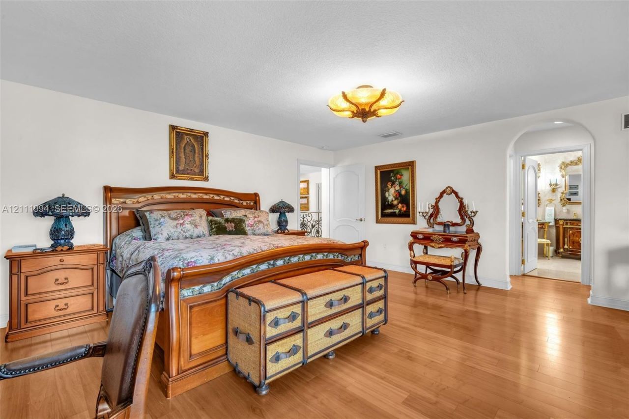 3065 NE 208th Ter, Aventura, FL 33180 Photo