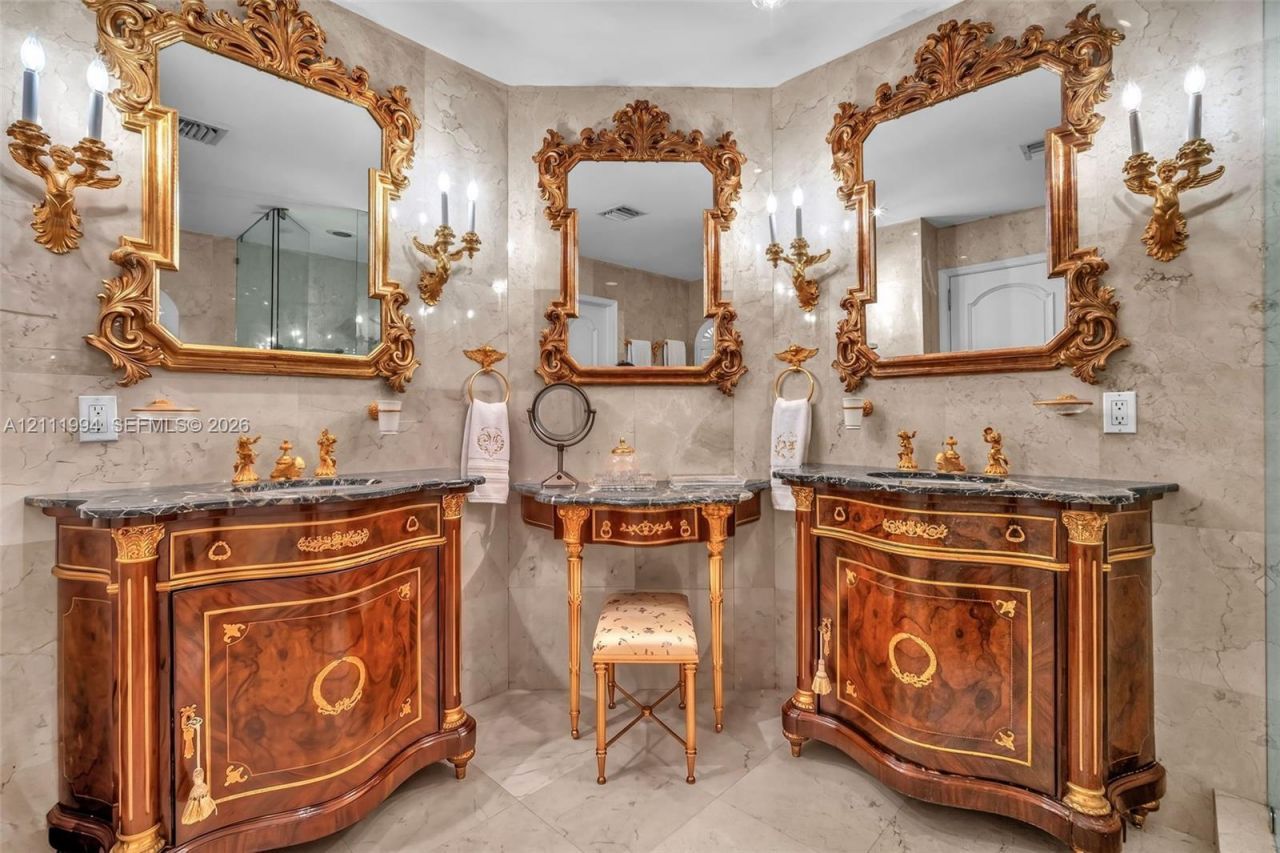 3065 NE 208th Ter, Aventura, FL 33180 Photo