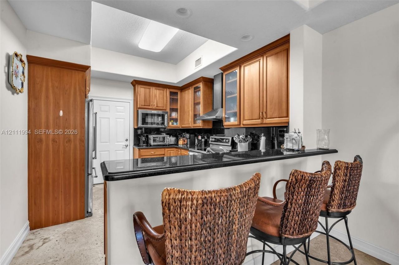 3065 NE 208th Ter, Aventura, FL 33180 Photo