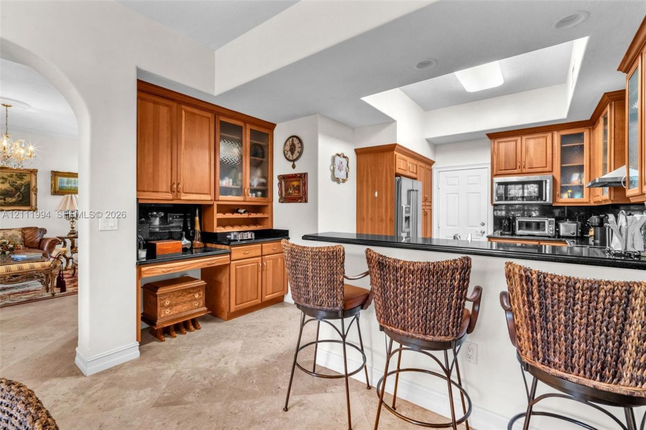 3065 NE 208th Ter, Aventura, FL 33180 Photo