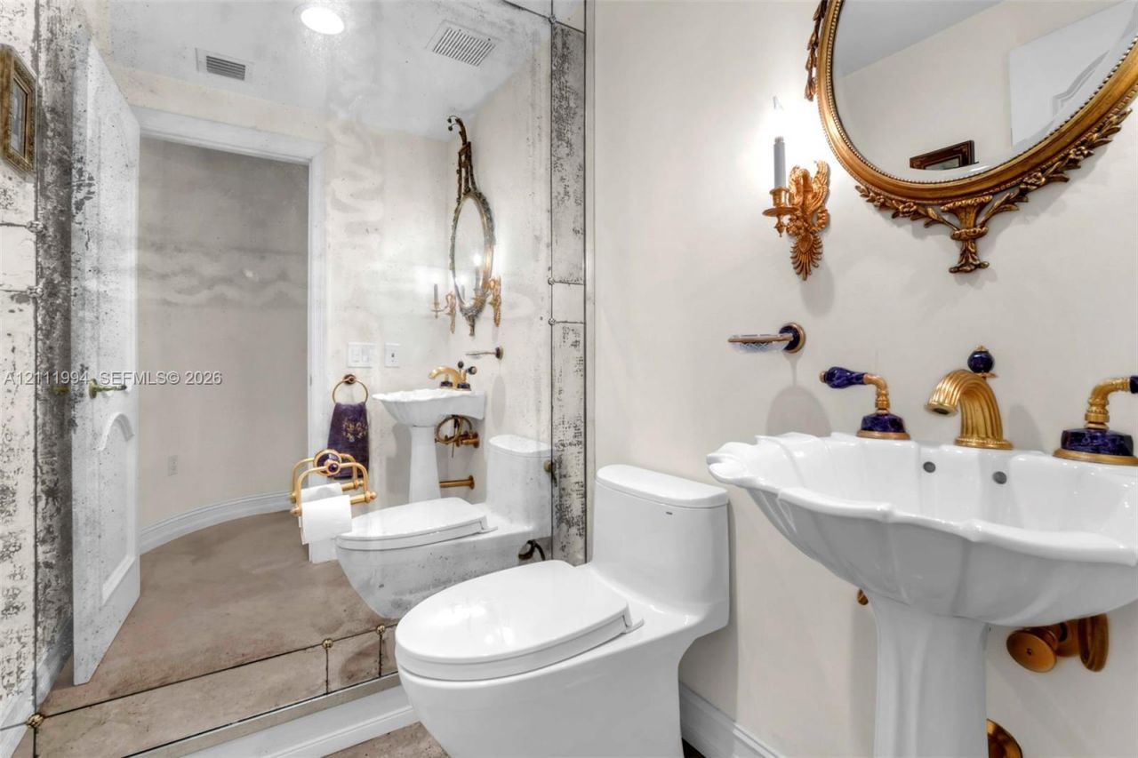 3065 NE 208th Ter, Aventura, FL 33180 Photo