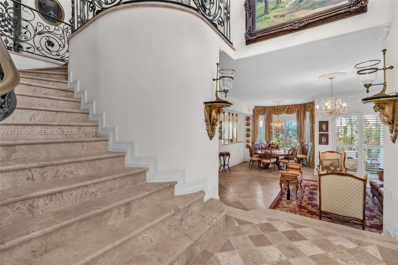 3065 NE 208th Ter, Aventura, FL 33180 Photo