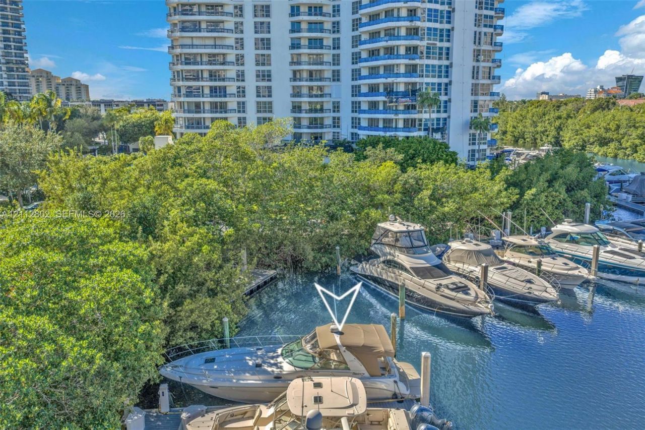 3575 Mystic Pointe Dr , Aventura, FL 33180 Photo