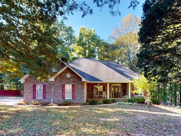 5125 Halifax Road , Scottsville, KY 42164