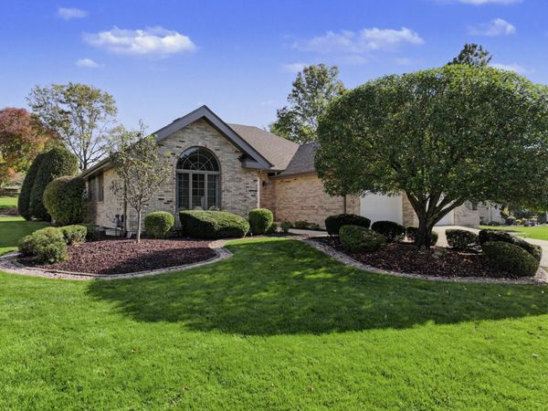 22001 Oakton Avenue , Frankfort, IL 60423