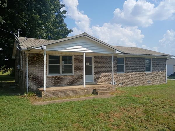 1534 McCarter Rd , Lawrenceburg, TN 38464