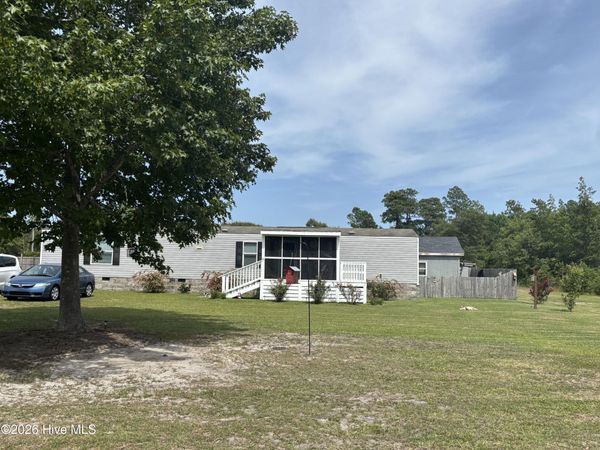 585 E Chatham Street, Newport, NC 28570