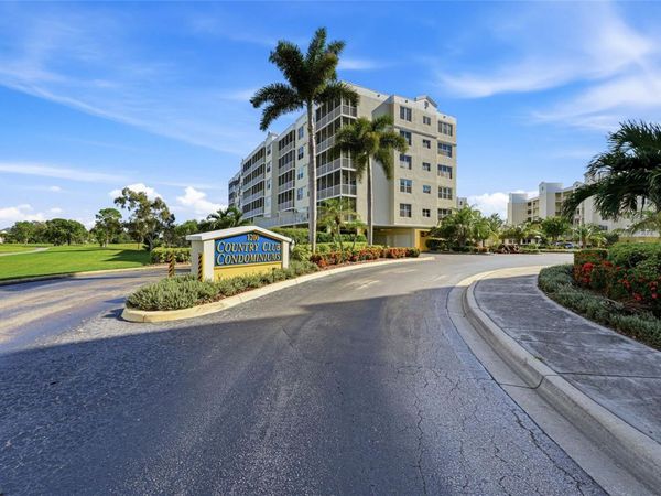 1200 COUNTRY CLUB DRIVE , Unit 4201, LARGO, FL 33771