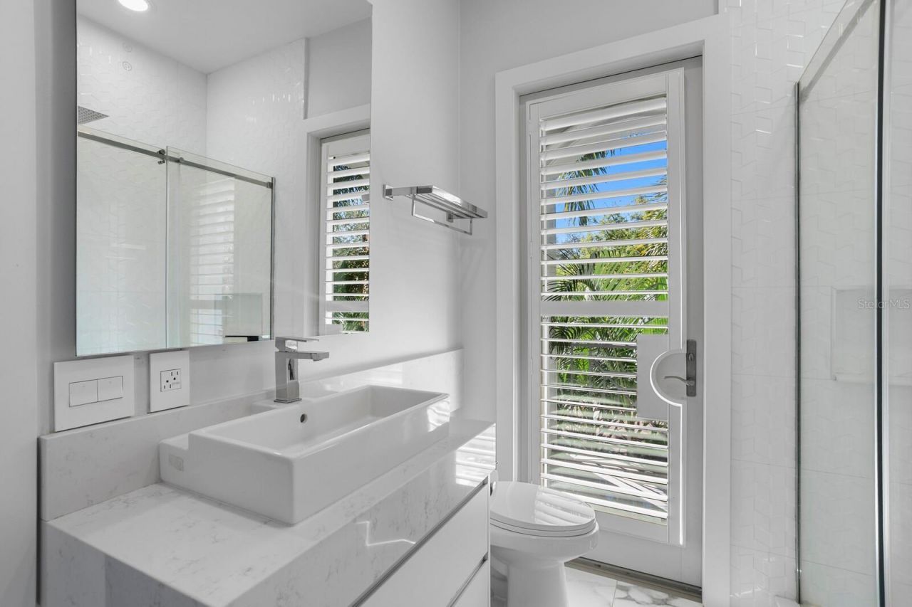 2913 W Knights Avenue, Tampa, FL 33611 Photo
