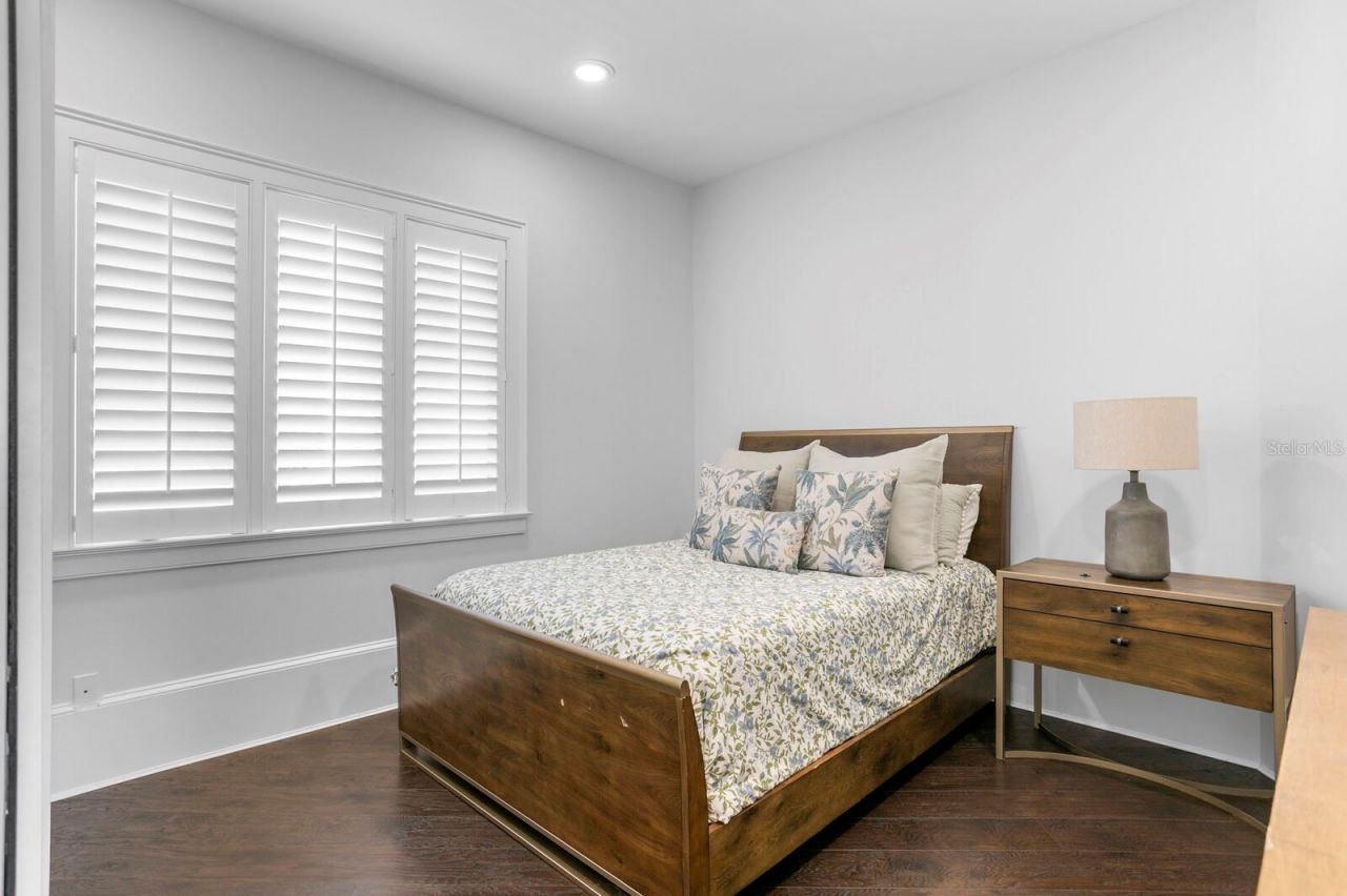 2913 W Knights Avenue, Tampa, FL 33611 Photo