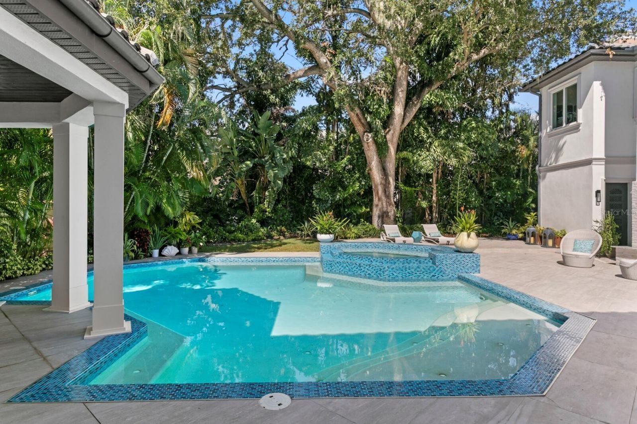 2913 W Knights Avenue, Tampa, FL 33611 Photo