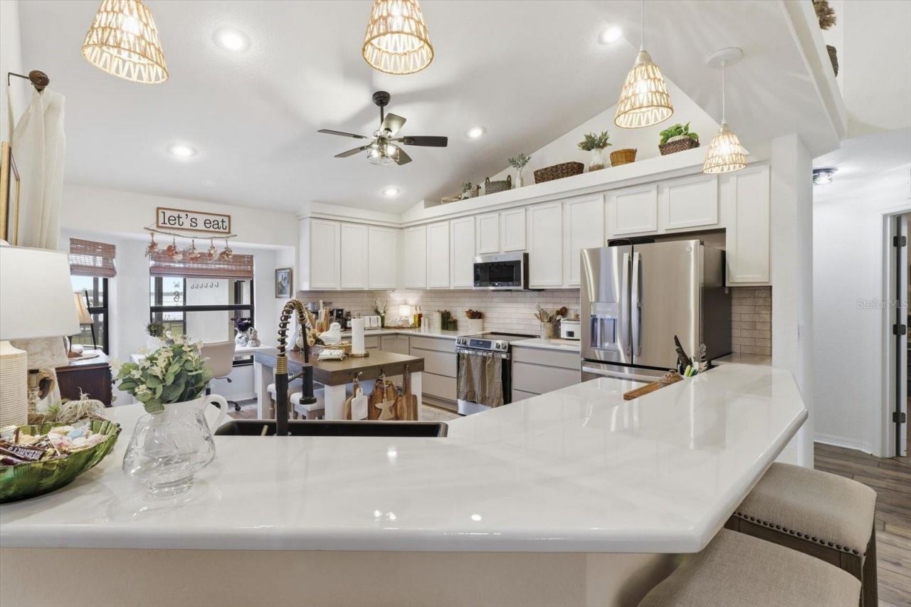 6459 W Riverbend Road , Dunnellon, FL 34433 Photo