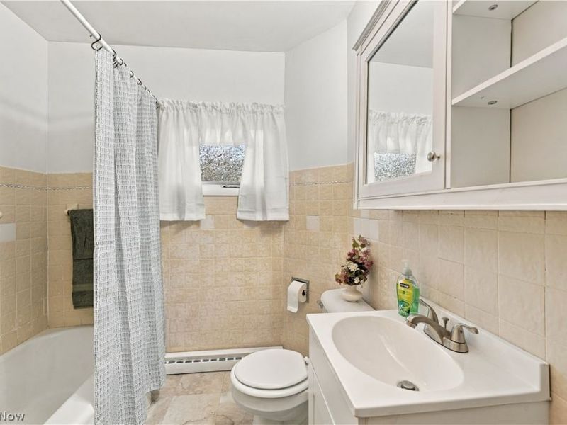 3210 Nidover Drive , Akron, OH 44312 Photo 12