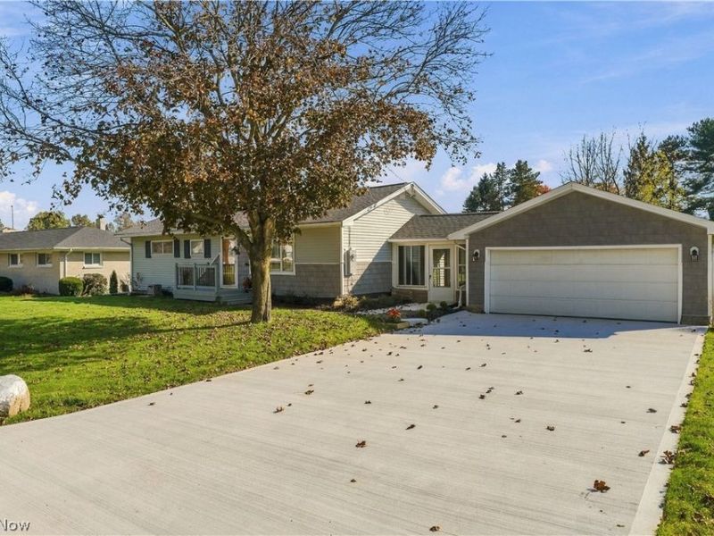 3210 Nidover Drive , Akron, OH 44312 Photo 2