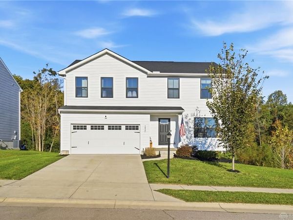 1890 Amelia Way, Moraine, OH 45439