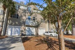 4547 Great Oak Drive photo 4