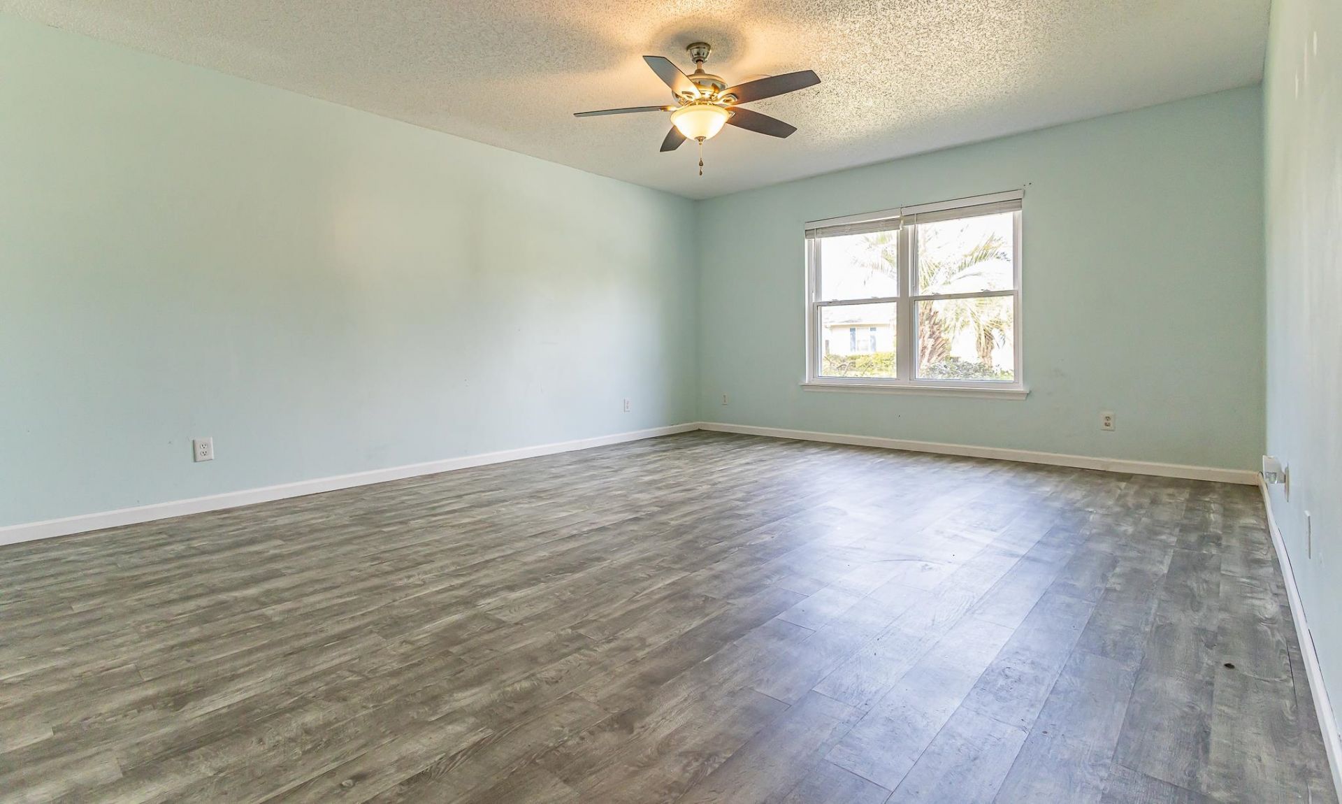 2642 Temperance Dr.  Photo 15