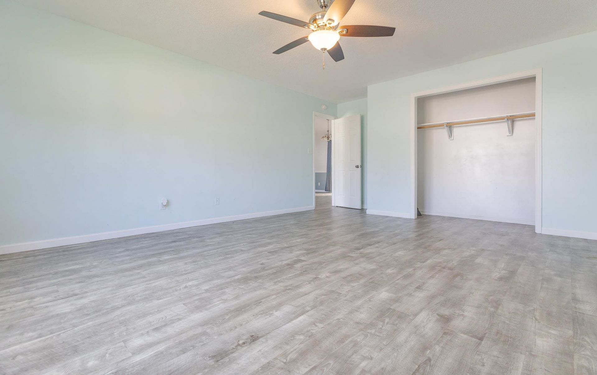 2642 Temperance Dr.  Photo 16