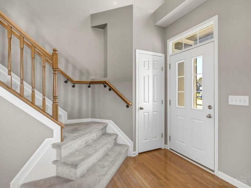 7188 Tressel Wood Drive, Green Township, OH 45248 Photo 2