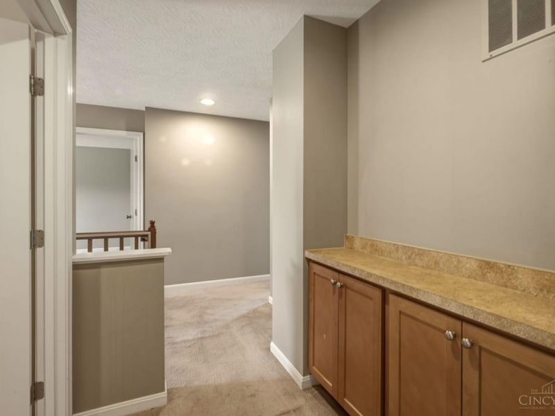 7188 Tressel Wood Drive, Green Township, OH 45248 Photo 28