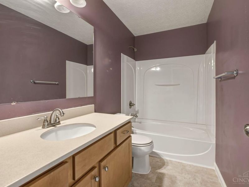 7188 Tressel Wood Drive, Green Township, OH 45248 Photo 32