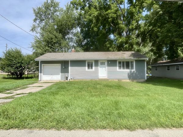 240 Hillside Avenue, Jackson, MI 49203