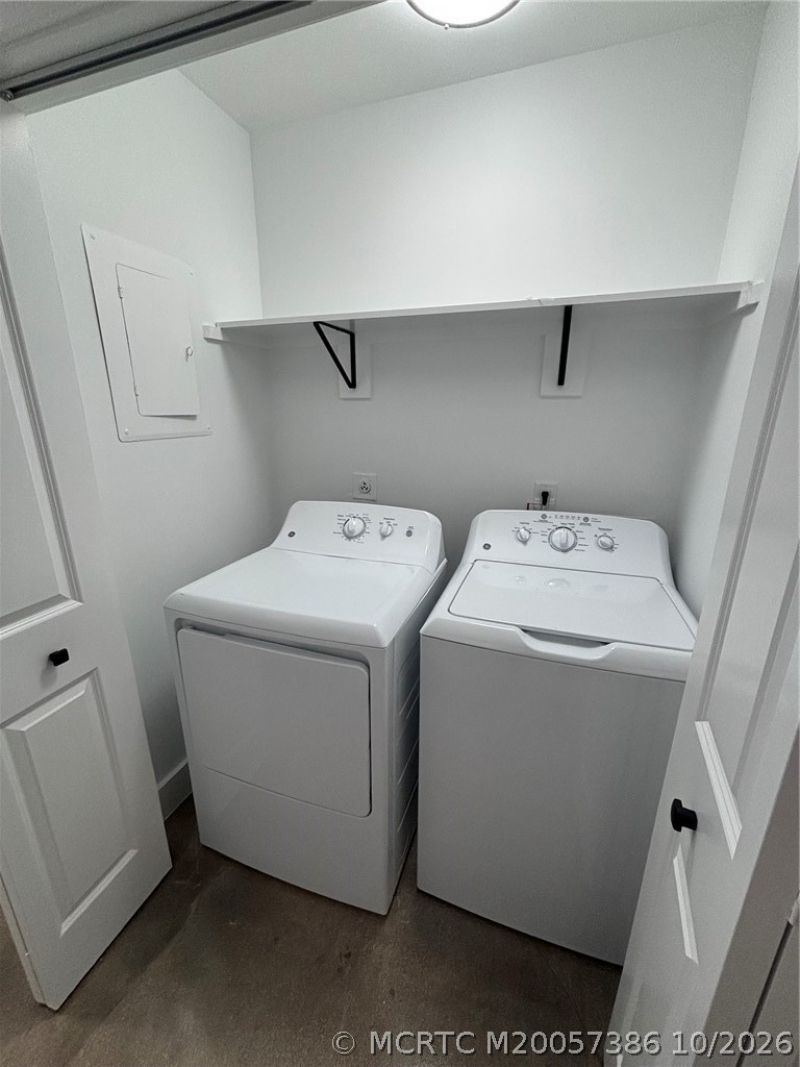 1825 NE Dixie Highway, Unit 2, Jensen Beach, FL 34957 Photo