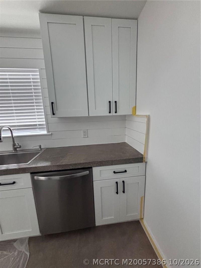 1825 NE Dixie Highway, Unit 2, Jensen Beach, FL 34957 Photo