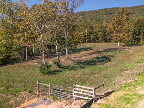 300 Donald Holland Road , Dunlap, TN 37327