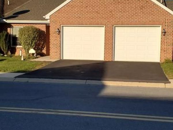 125 BLACKBIRD LANE , SHIPPENSBURG, PA 17257
