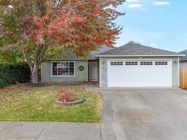 1414 Beekman Avenue, Medford, OR 97501