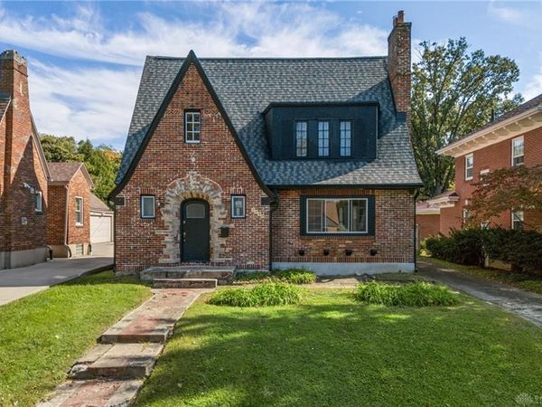 1530 Olmsted Place, Dayton, OH 45406