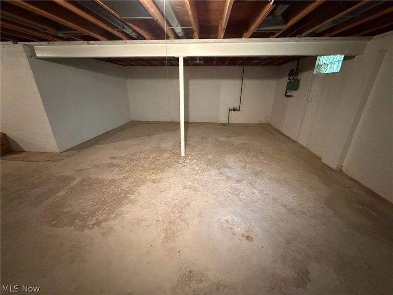 1040 W Milton Street, Alliance, OH 44601 Photo 14