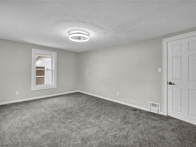 448 Allenford Street, Akron, OH 44314 Photo 29